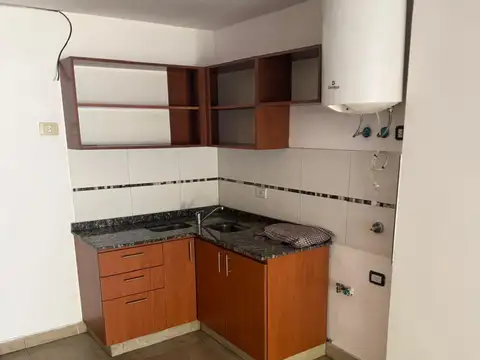 Monoambiente en Alquiler con Jardín