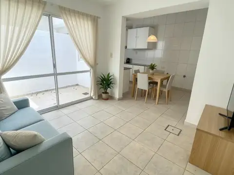 Alquiler PH 2 ambientes con patio en Saavedra. SIN EXPENSAS