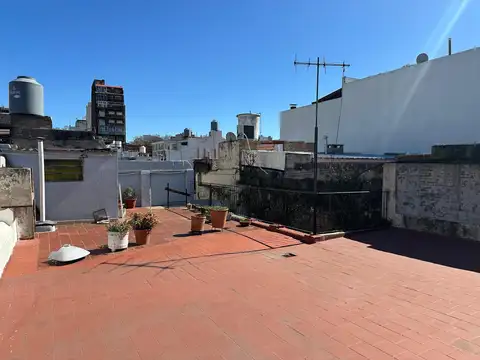 Virrey Liniers 1500 y Av. Pavon
