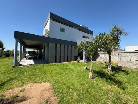 CASA EN VENTA EN LOS ALTOS LOS TALAS BERISSO
