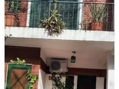 Depto Tipo Casa en Venta de 4 ambientes