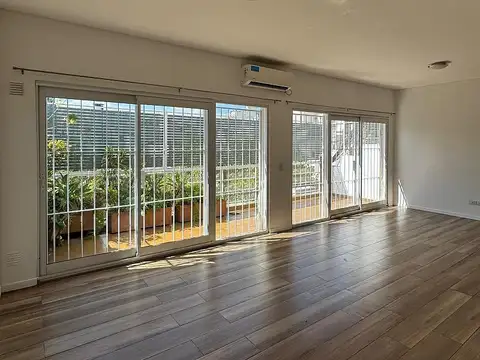 Departamento Monoambiente divisible Reciclado Luminoso Impecable con balcon aterrazado en Palermo