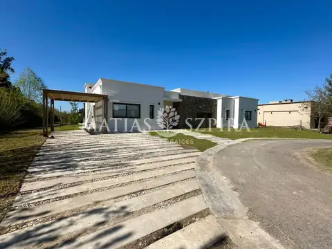 Carola Lorenzini  al 4600