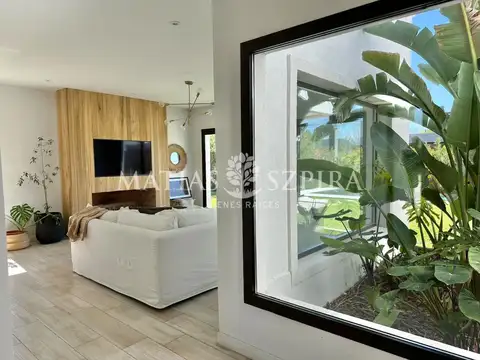 Casa en Venta con 1 cochera