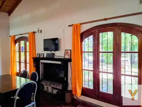 Casa en venta - 2 Dormitorios 1 Baño - Costa del Este