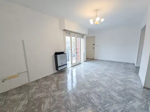 Departamento 3 amb. con balcón y cochera - Laprida y Dorrego
