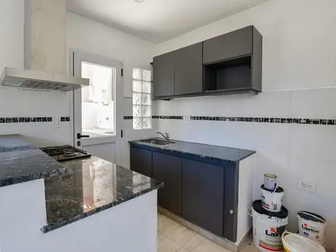 Casa 3 ambientes con 1 baño