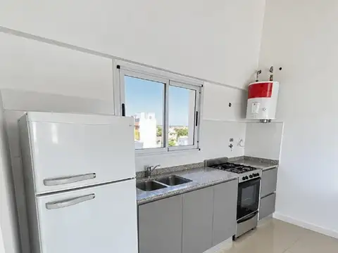 VENTA - DEPTO. 3 AMBIENTES CON BALCÓN|COCHERA - LANUS OESTE