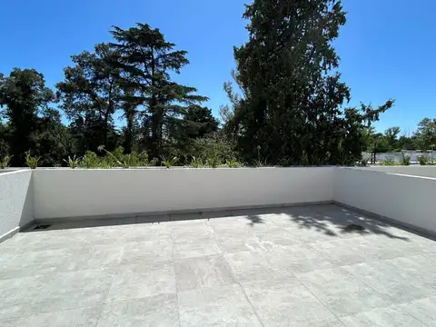 Casa en Alquiler en Ituzaingo, USD 1.600