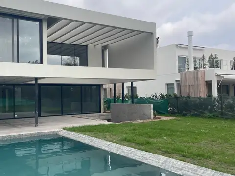 Casa en Venta al Noroeste