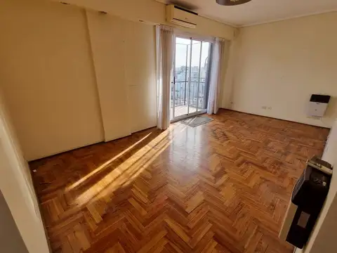 Moldes 1400, Piso 13