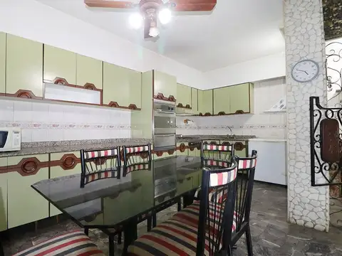 Depto Tipo Casa en Venta con 1 cocheras