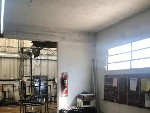 Galpon en Venta 23  mts Fondo