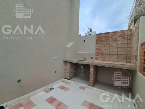 Casa 3 ambientes con 2 baños