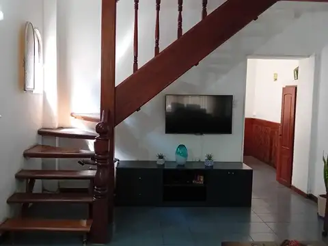 Depto Tipo Casa en Venta 25 años