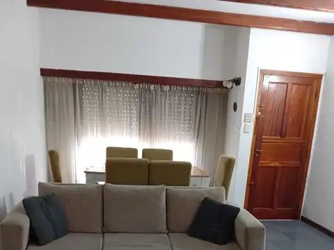 PH 4 amb, con patio y terraza