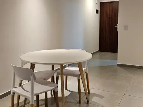 Departamento en Alquiler en Abasto, $ 390.000