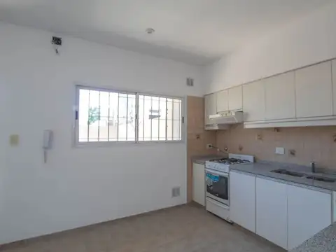 Depto Tipo Casa en Venta con 2 cocheras