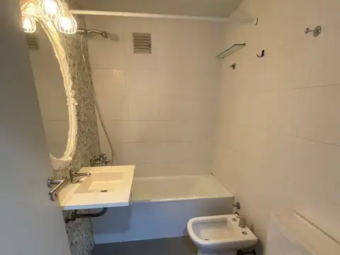 Departamento en Alquiler en Belgrano C, $ 650.000