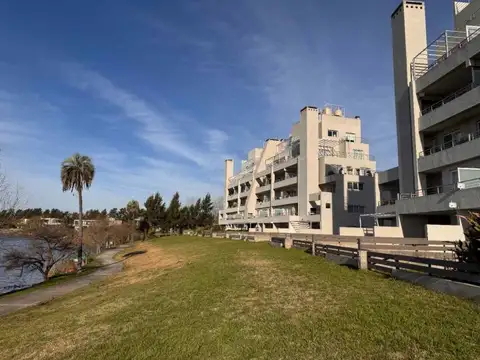 Departamento en Venta con 2 cocheras