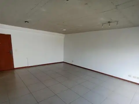 Oficina en Alquiler en Paso del Rey, $ 350.000