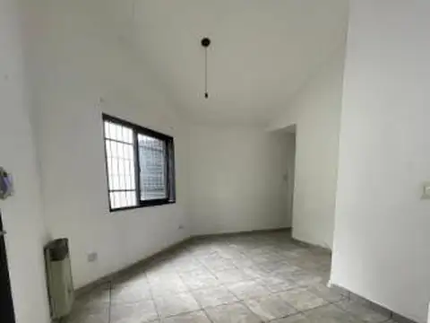 Casa en Venta de 1 dormitorio con cochera en Observatorio