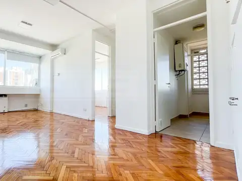 Rivadavia  al 100, entre Martin y Omar y Alem