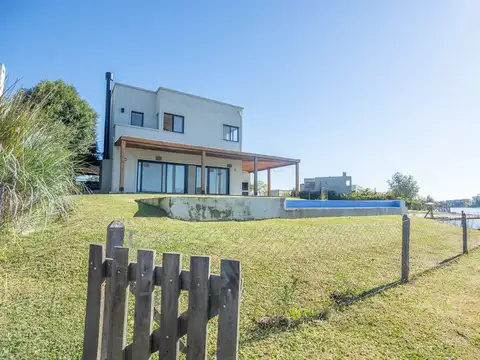 VENTA CASA en PUERTOS BARRIO CEIBOS vista a Laguna