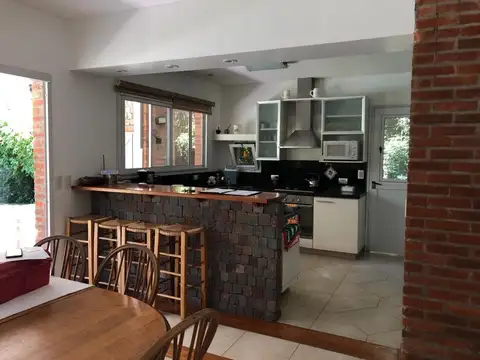 Excelente propiedad en Alquiler Temporal  VIGENTE EN ABRIL  A NOVIEMBRE en Barrancas de San Jose 800