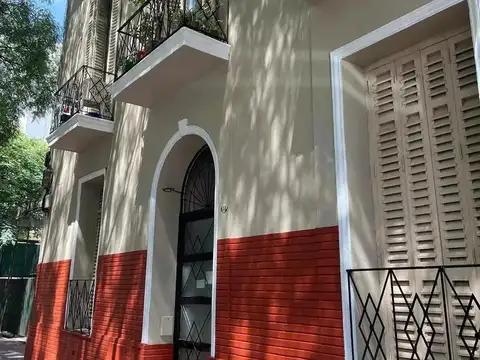 Av, Caseros 700