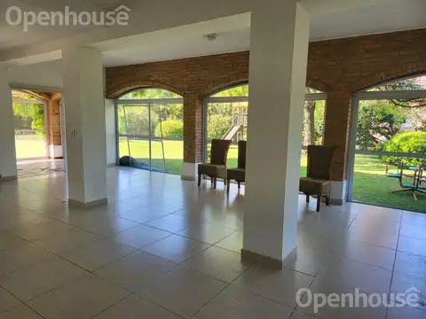 Venta  en Barrio Privado Las Condes- Pilar. 2 plantas sobre lote central