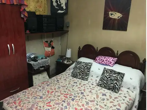 Depto Tipo Casa 2 ambientes con 1 baño