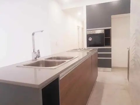 Depto Tipo Casa en Venta de 4 ambientes