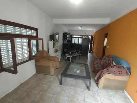 Recuero al 4300 esquina Montgolfier