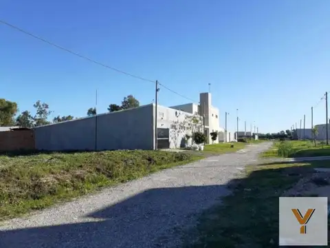 Terreno en Venta en Villa Elvira, USD 13.000