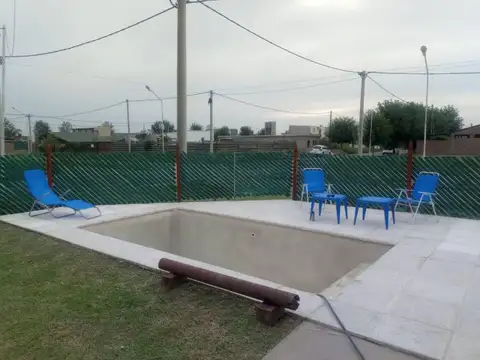 Lote con amenities y pileta. - Entrega 60% y saldo en cuotas