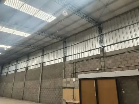 Galpon en Alquiler en Ituzaingo, $ 2.690.000