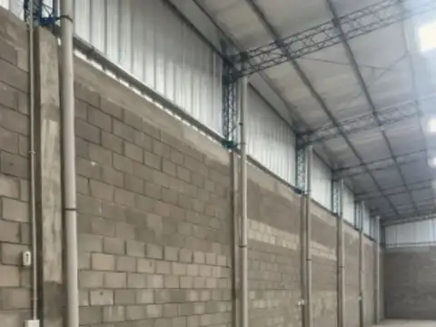 Galpon en Alquiler 1 año