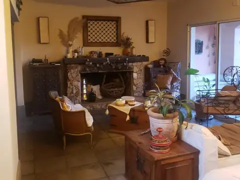 Casa en Venta con 7 cocheras
