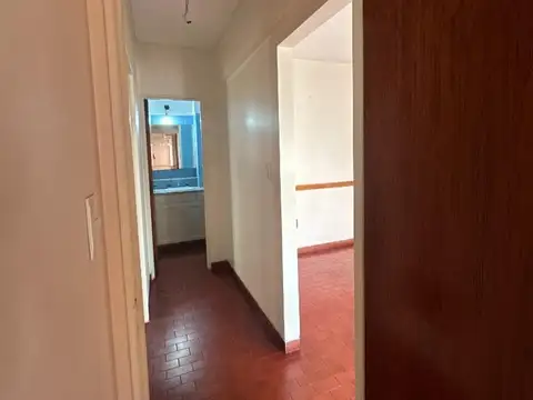 Dpto 3 amb en centro de Lomas de Zamora - Gorriti 409