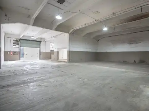 Depósito de 355 m2 dentro de parque industrial multipropósito