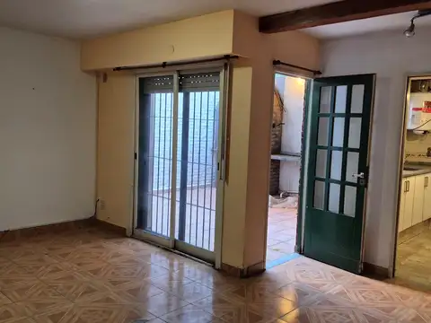 2 amb en duplex + Patio + Parrilla