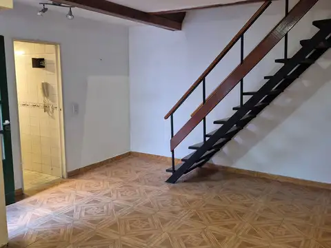 Depto Tipo Casa en Venta de 1 dormitorio