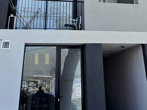 Local en Parque Chas en VENTA