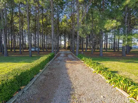 Venta casa 5 amb 1 HA La Macarena pileta crédito