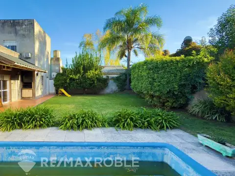 CASA EN VENTA LA PLATA 3 DORMITORIOS