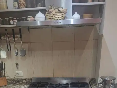 Casa en Venta con 4 cocheras