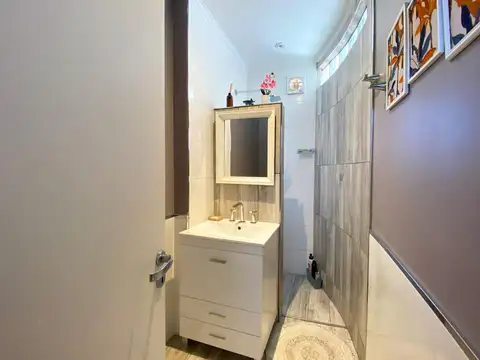 Casa interna única. 3 dormitorios. 2 baños. Apta crédito.