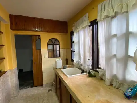 Casa en Alquiler en Ituzaingo Sur, $ 1.200.000
