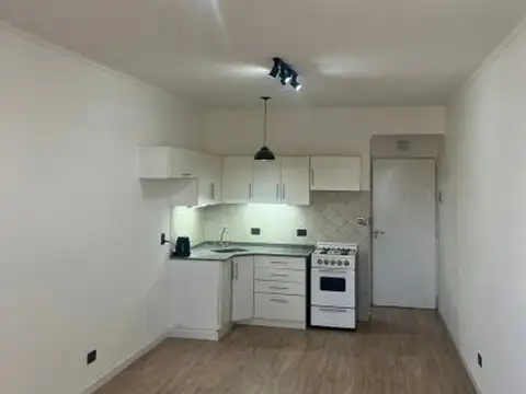 Mtro. A. D´Elia 1095 , Piso No definido